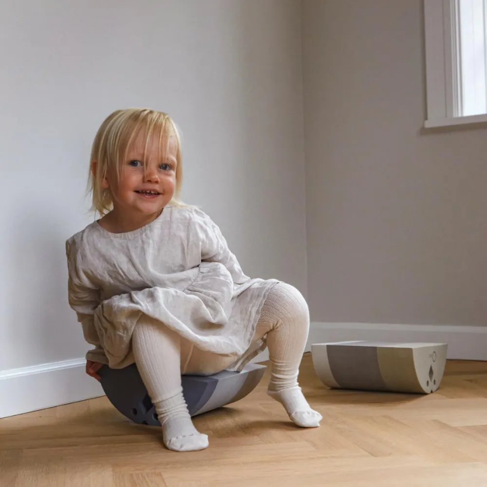 Til Børneværelset|Balanceleg<bObles Kylling