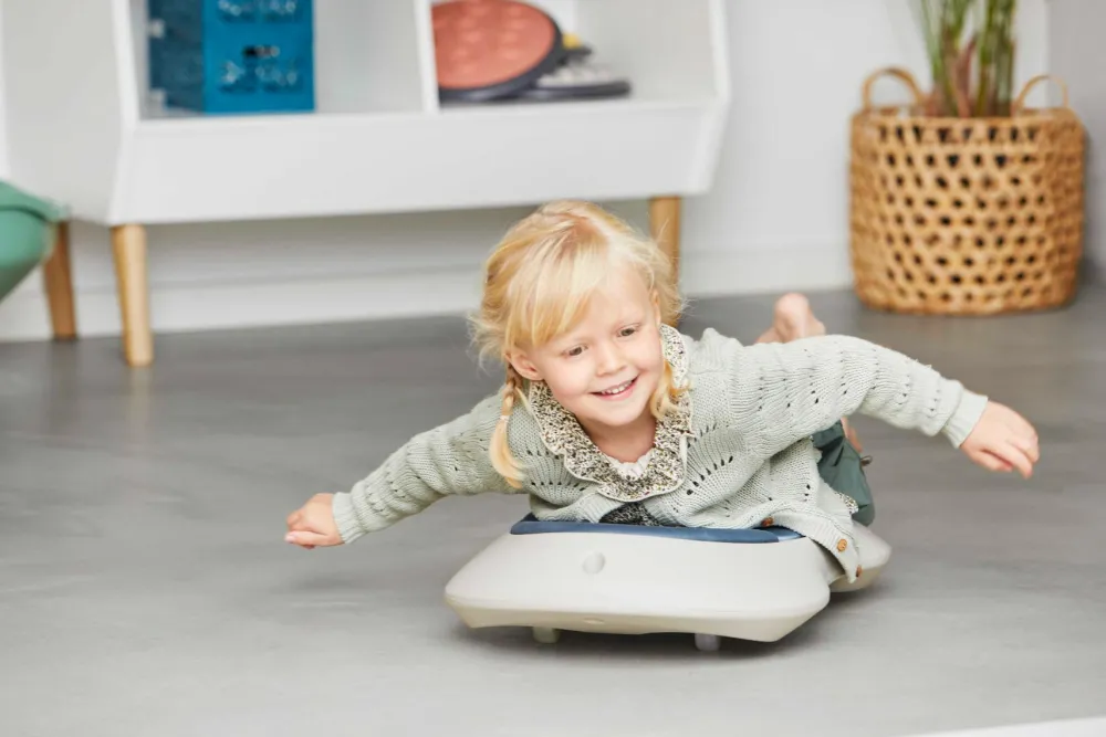 Grovmotorik|Balanceleg<Gonge Floor surfer Nordic