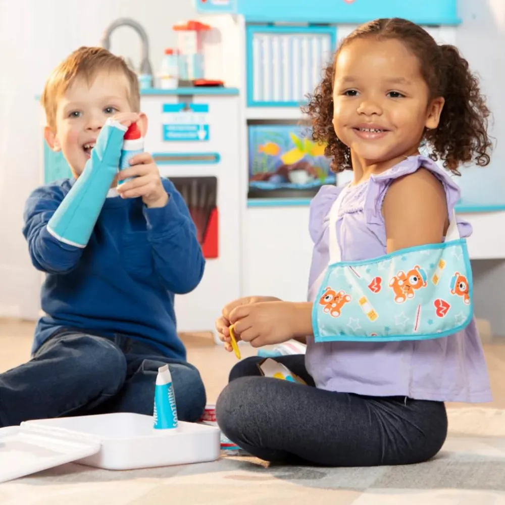 Rolleleg<Melissa & Doug Førstehjælpssæt, 26 dele