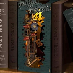 Voksenværk|Byggesæt< Hyldetrylleri - Magic House