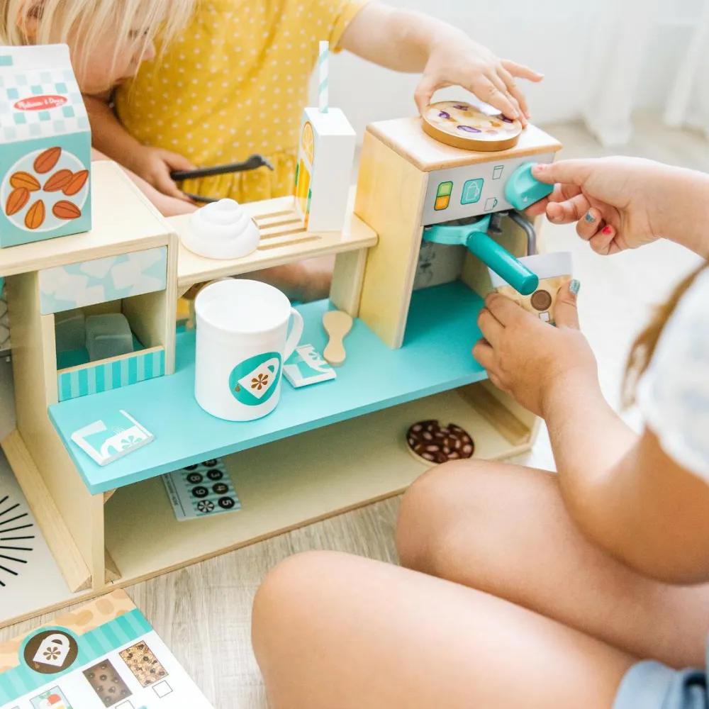 Legekøkken & Legemad<Melissa & Doug Kaffebar i træ, 35 dele