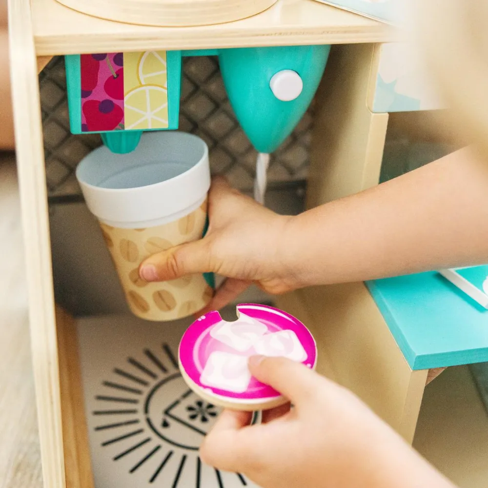 Legekøkken & Legemad<Melissa & Doug Kaffebar i træ, 35 dele