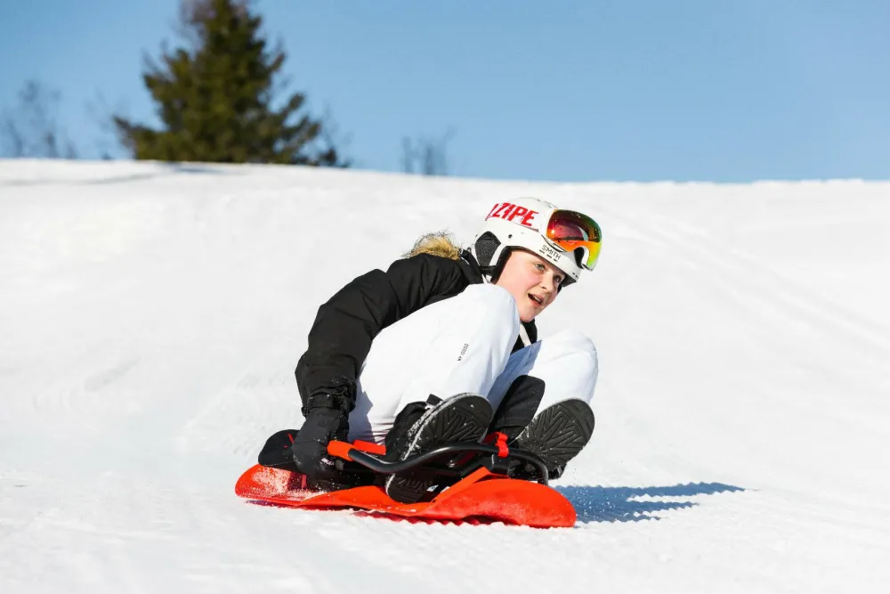 Leg I Sneen< Kælk - Snowbob