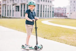 Løbehjul<Scoot & Ride Løbehjul - Highwaykick 3 m. LED, Forest