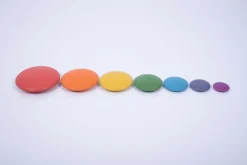 Trælegetøj|Montessori<tickit® Sansesten af træ - Regnbue, 7 stk