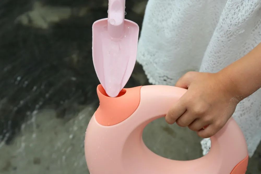 Udeleg|Legetøj Til Ferien<Scrunch Skovl - 21 cm.