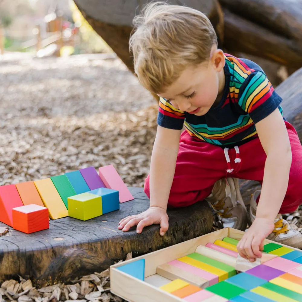 Trælegetøj|Montessori< Træklodser - Regnbue, 45 dele